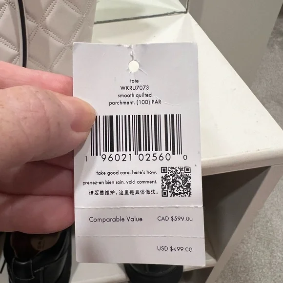 Authentic Kate Spade Natalia Smooth Quilted tote in Parchment color - Picture 4 of 11